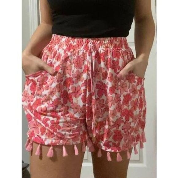 SIMPLY SOUTHERN Women's Shorts S / M Pink Pockets Tassel Pom Pom Floral Hibiscus - Picture 1 of 5